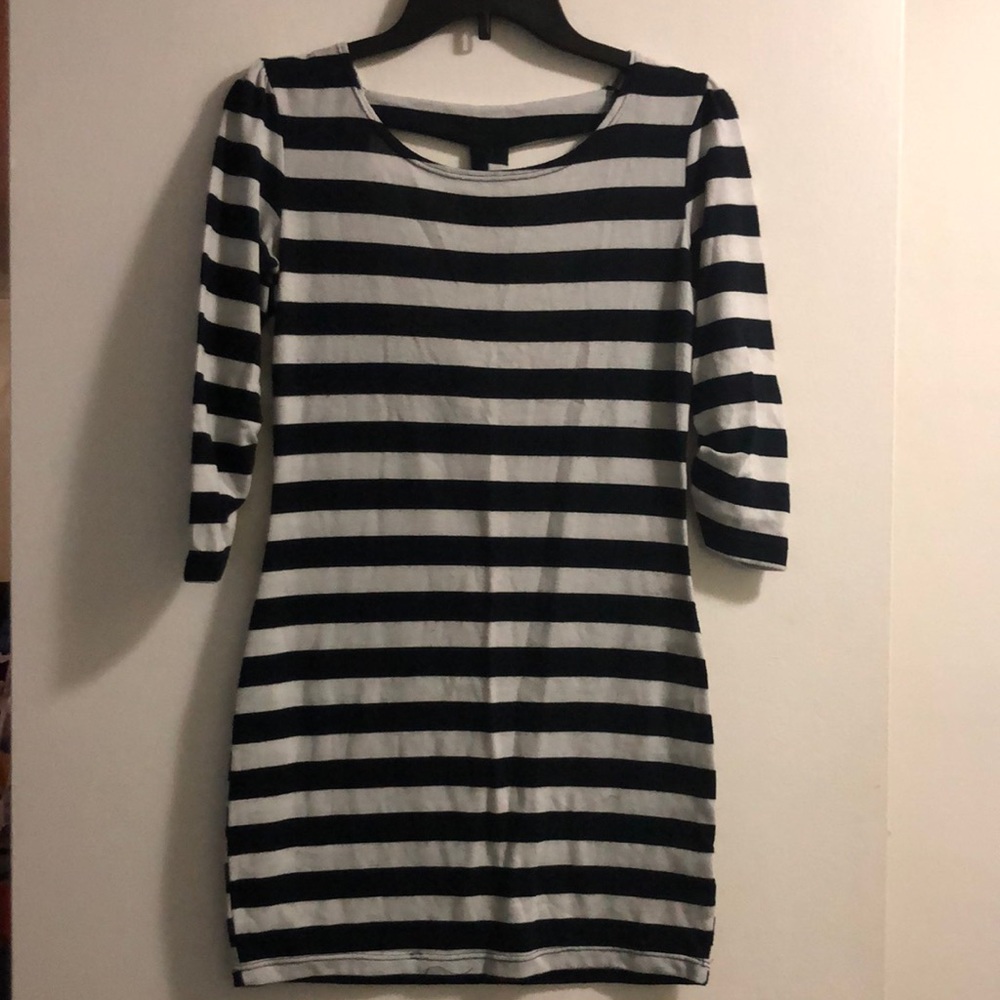Dereon dress